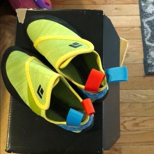 Black Diamond kids climbing shoes BRAND NEW